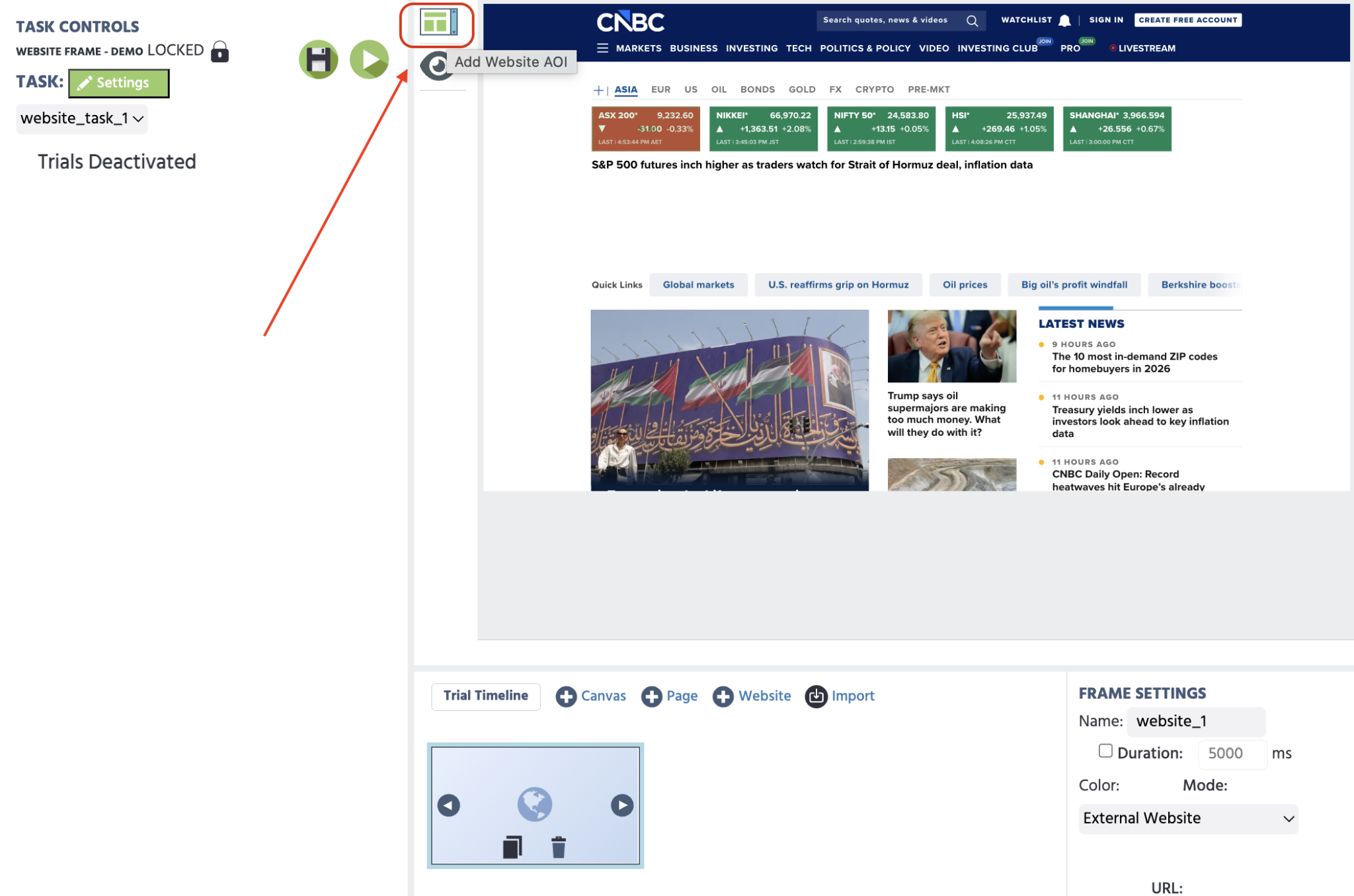 Barra de herramientas del editor de tareas con el ícono de Agregar AOI Web resaltado sobre un sitio web incrustado en vivo