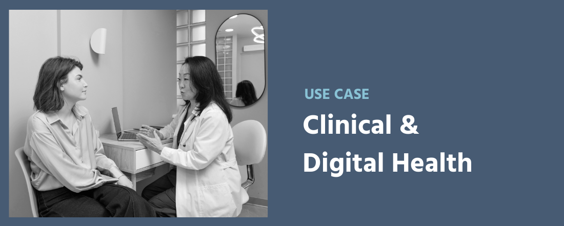 Un patient et le psychologue clinicien débriefant après une session expérimentale dans Labvanced, une plateforme de recherche en psychologie clinique.